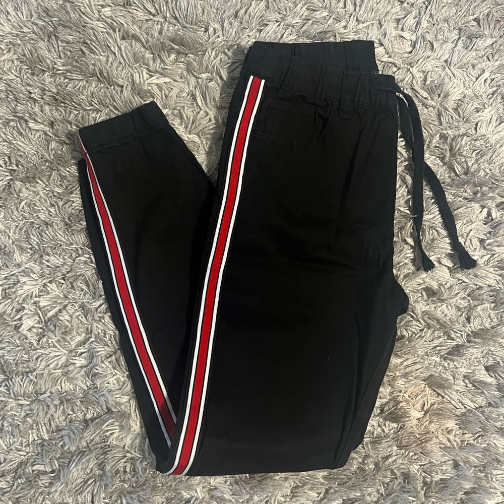 Black cargo pants